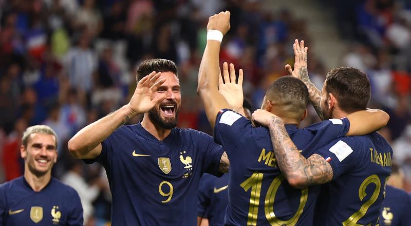 2022 FIFA Dünya Kupası'nda Fas'ı 2-0 yenen Fransa, finalde Arjantin'in rakibi oldu.